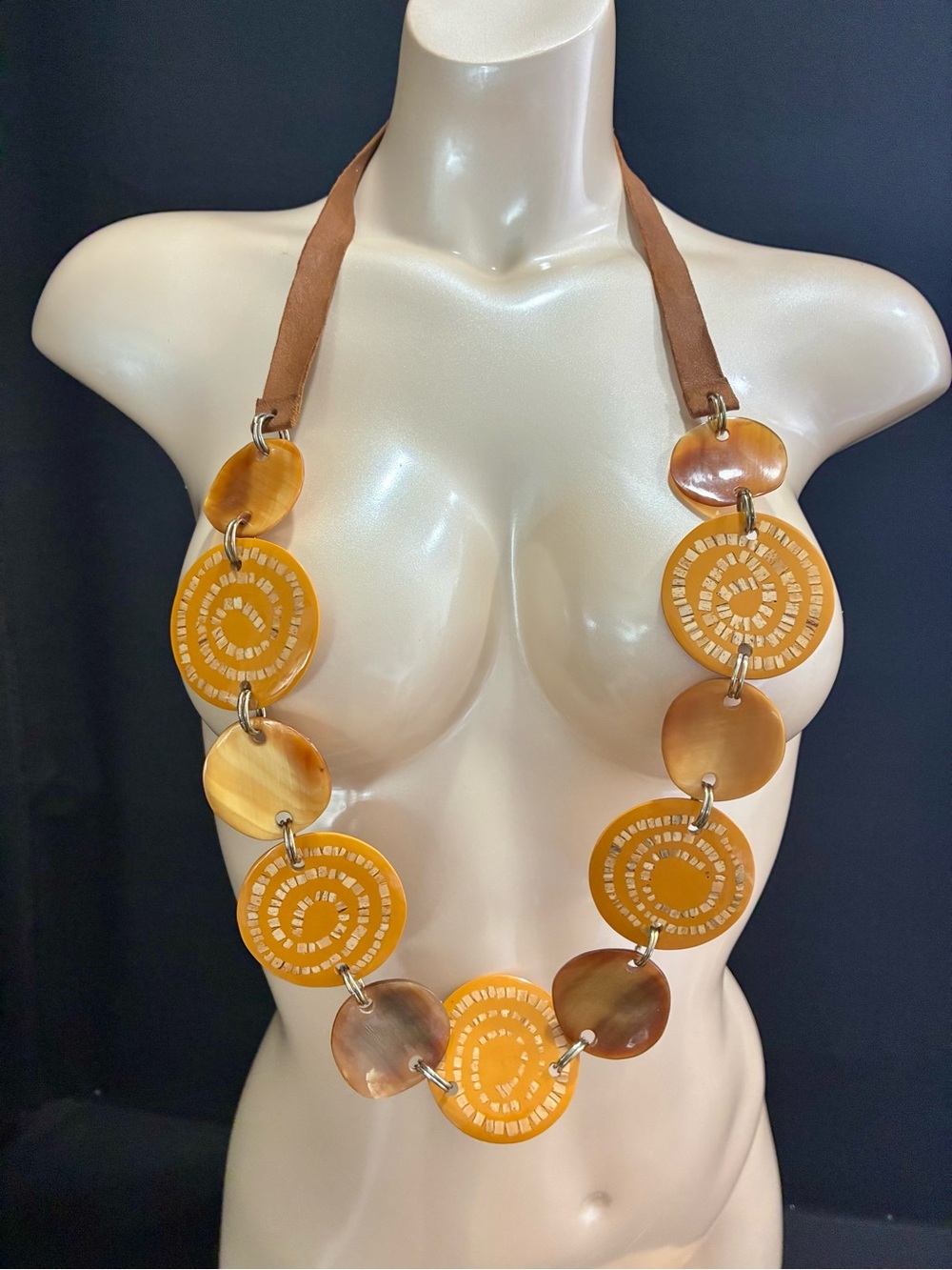 Unique CIRCLE OF LIFE Wooden Inlay Tan Leather Ethnic Statement Necklace